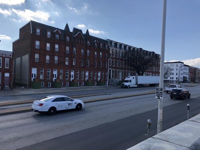 Foto principal - 317 E North Ave