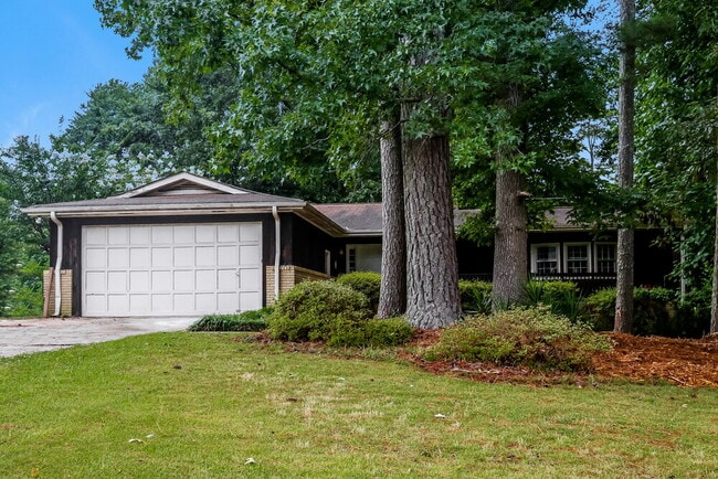 Building Photo - 2808 Adella Ct