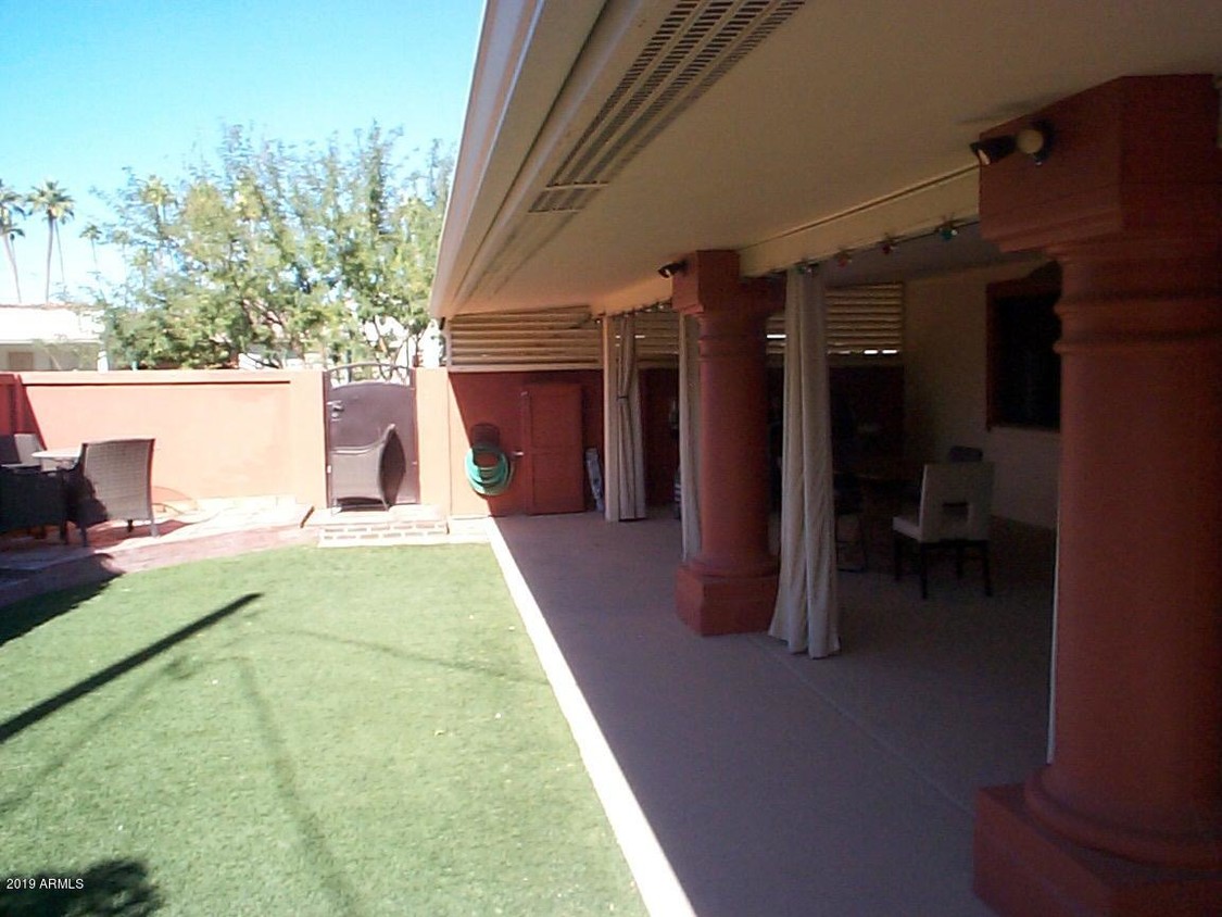 Building Photo - 4728 N 77th Pl