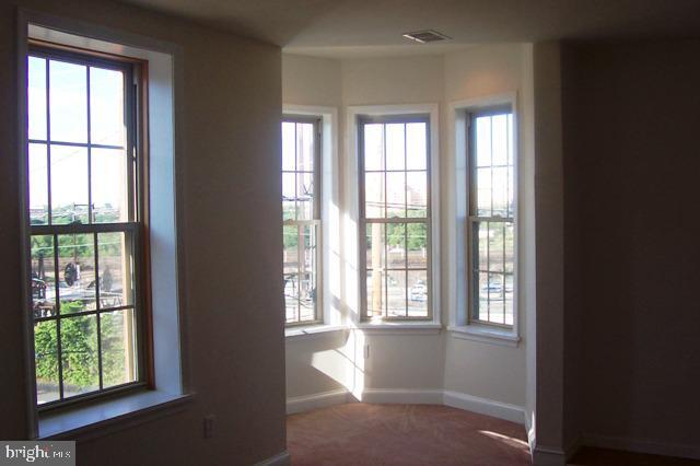 Primary Photo - 3100 Mt Vernon St