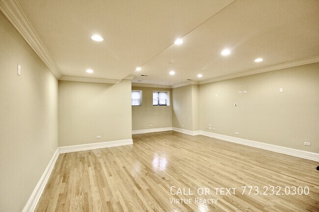 Foto del edificio - 5528 S Indiana Ave