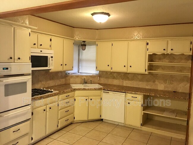 Photo - 2732 SW 61st St House