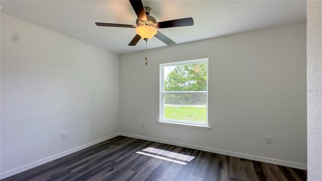 Foto del edificio - 40 Maple Ln