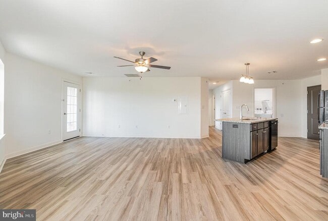 Building Photo - 1708 Fairmont Dr