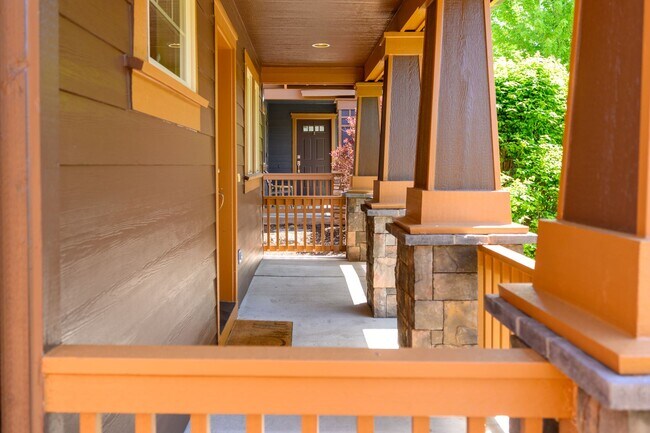 Foto del edificio - Wonderful 4 bedroom in SE Bend!