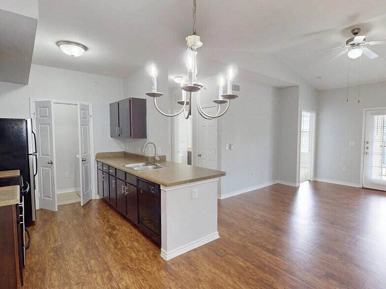 Village at Juban Lakes - 11000 Buddy Ellis Rd Denham Springs, LA