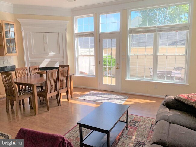 Foto del edificio - 43559 Mink Meadows St