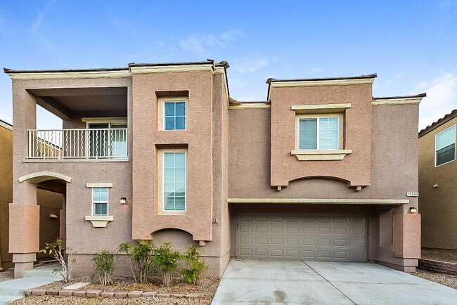 Building Photo - 10569 Hamdem Ave