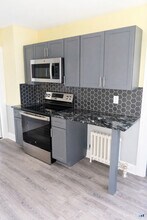 Building Photo - 65 Wooding St