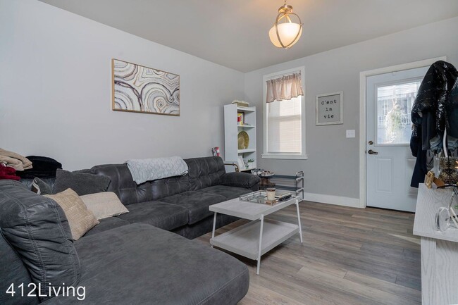 Building Photo - 1 br, 1 bath House - 2831 1/2 Mary Street