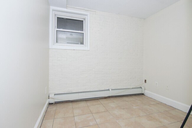 Foto del edificio - $1,900 Studio in Allston *NO FEE*