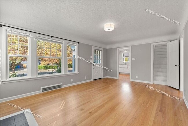 Foto del edificio - Charming 1942 Home in the Heart of Kenton ...