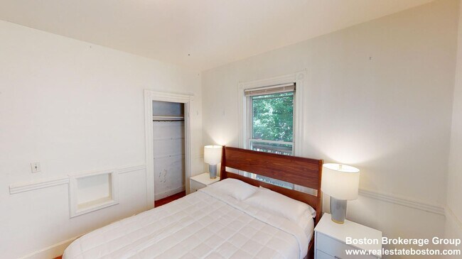 Foto del edificio - 70 Hillside St