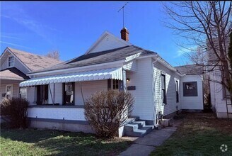 Building Photo - 146 S Irwin St