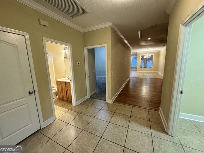 Building Photo - 217 Austin Ryan Dr