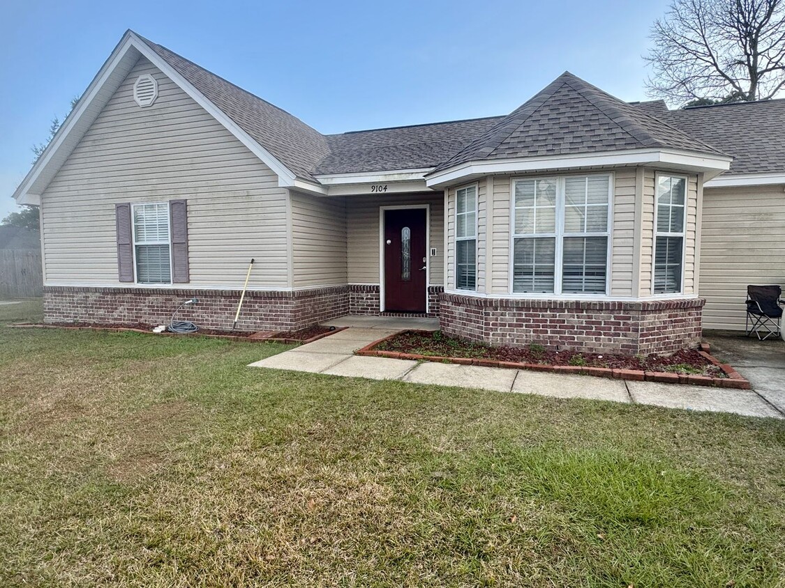 Foto principal - Perfect 4 bedroom 2 bath in Ocean Springs