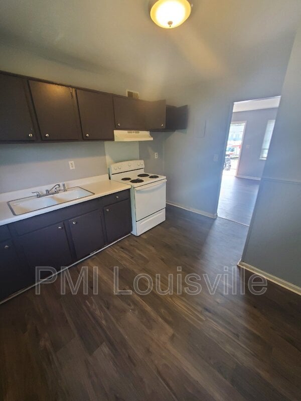 Foto del edificio - 5511 Yucca Ln