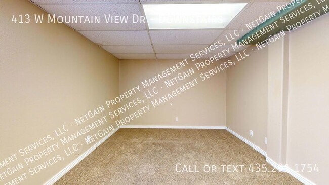 Foto del edificio - 3 Bedroom Basement Apartment Available Now