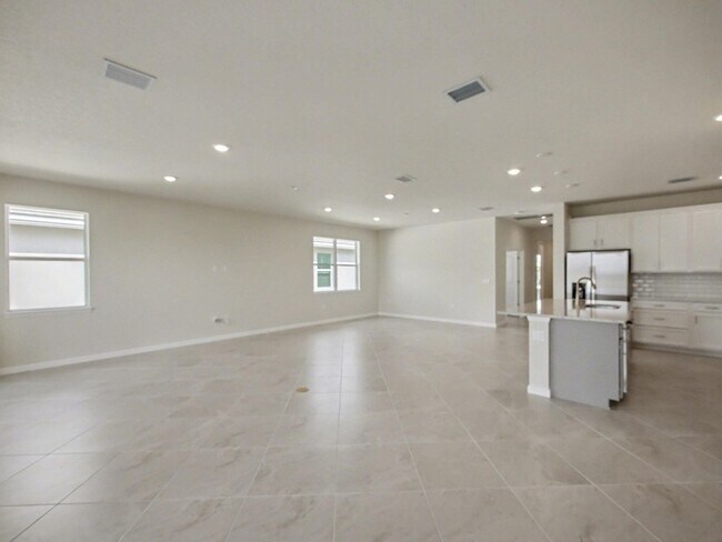 Building Photo - 14172 SW Incarnadine Ln