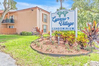 Building Photo - 7201 Miami Lakes Dr