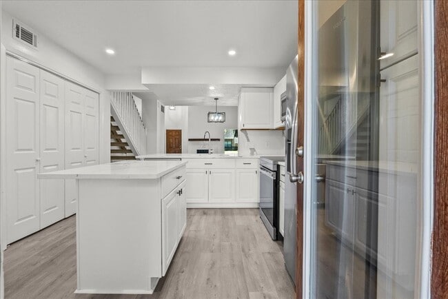 Foto del edificio - 16532 Holly Trail Dr