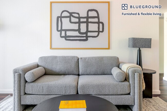 Foto del edificio - 1220 N Fair Oaks Ave