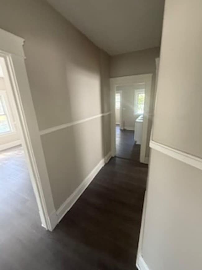 Building Photo - 390 East 152