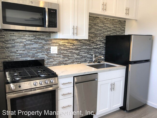 Foto del edificio - 3755-3771 Ingraham St