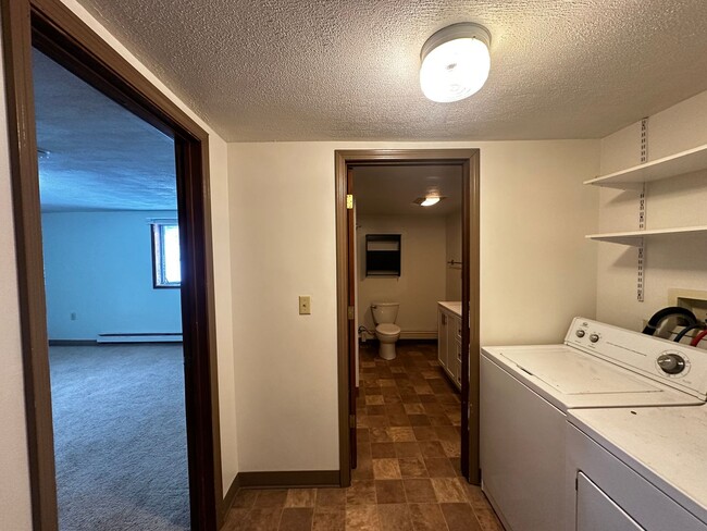 Building Photo - 2439 Sunflower Loop