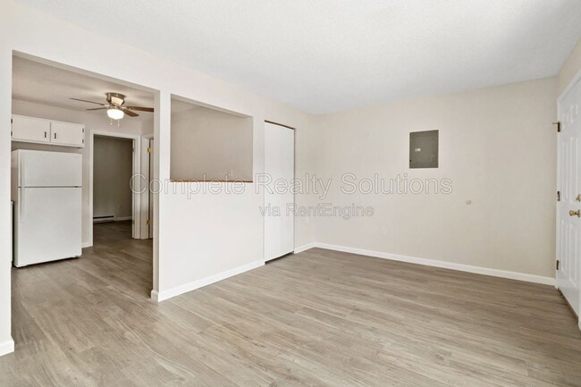 Building Photo - 790 Country Aire Ct