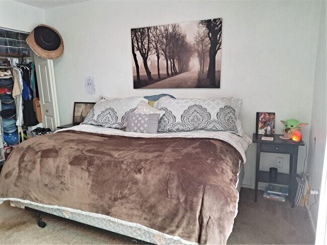 Foto del edificio - 901 N Bishop St