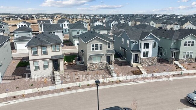 Building Photo - 6350 Levity Heights