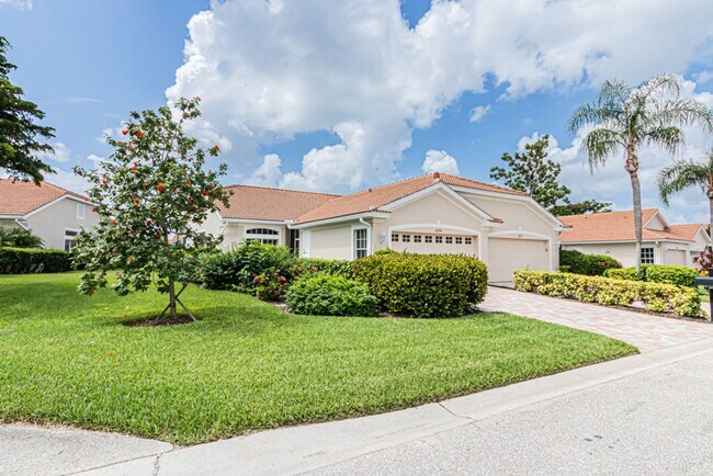 Building Photo - 12855 Devonshire Lakes Cir
