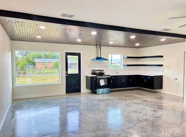 Foto del edificio - 2125 Camellia Ave