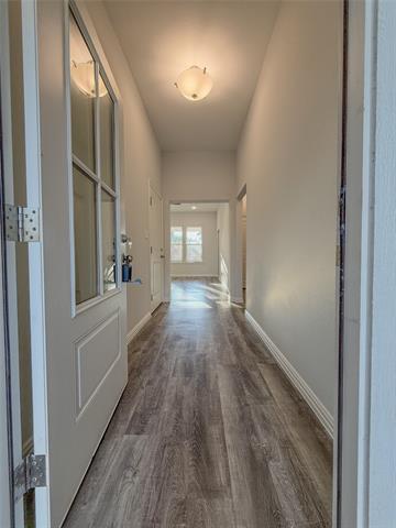 Building Photo - 2105 Bluebonnet Ave