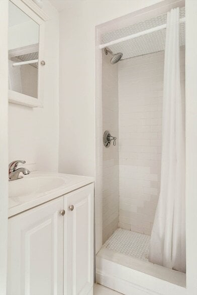 Building Photo - 5 N Margin St