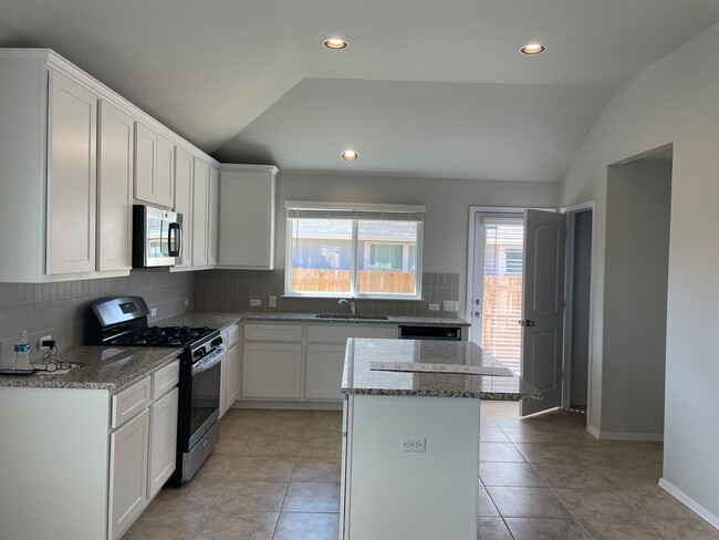 Foto del edificio - House For Lease in Maxwell