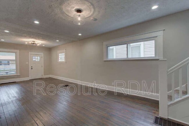 Building Photo - 1313 Ringgold Ave