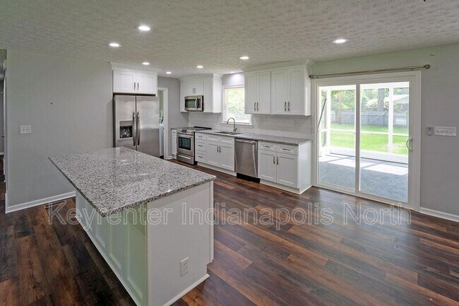 Foto del edificio - 9639 Maple Dr