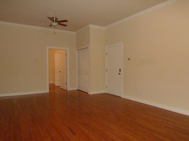 Foto del edificio - 5713 N Kenmore Ave