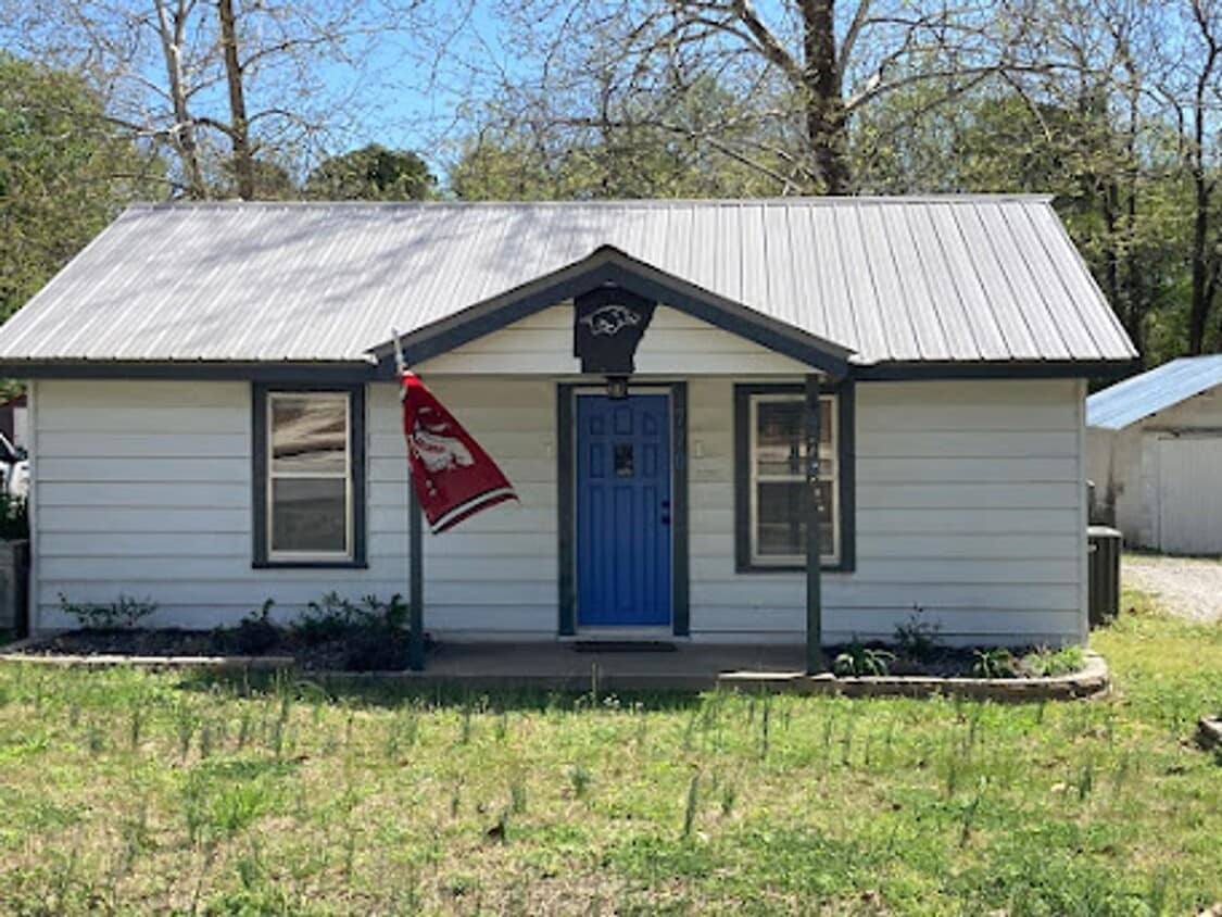 MAY AVAILABILITY ! Adorable 2 bedroom 1 ba... - MAY AVAILABILITY ! Adorable 2 bedroom 1 ba...