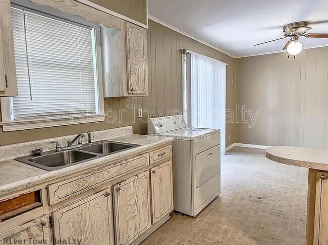 Foto del edificio - 2644 Courtney Dr