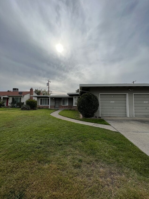 3012-3014 MIRAMAR ROAD - 3012-3014 MIRAMAR ROAD