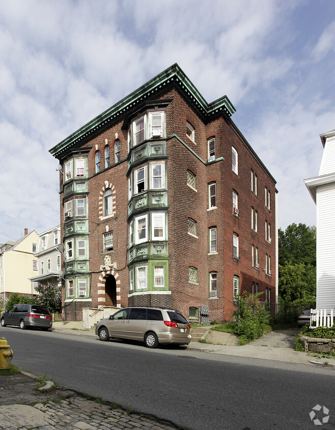 Primary Photo - 111 Beacon St