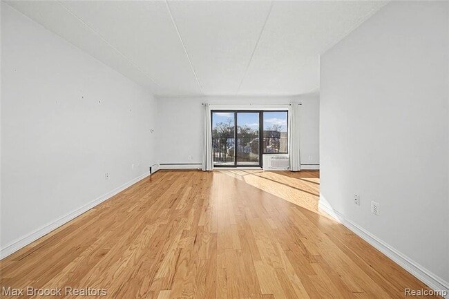 Building Photo - 35300 Woodward Ave