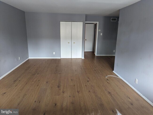 Building Photo - 3918 Stone Gate Dr