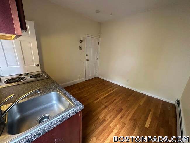 Building Photo - 51 S Huntington Ave