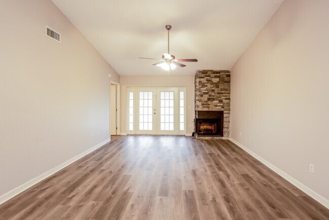 Building Photo - 1512 Blueteal Dr