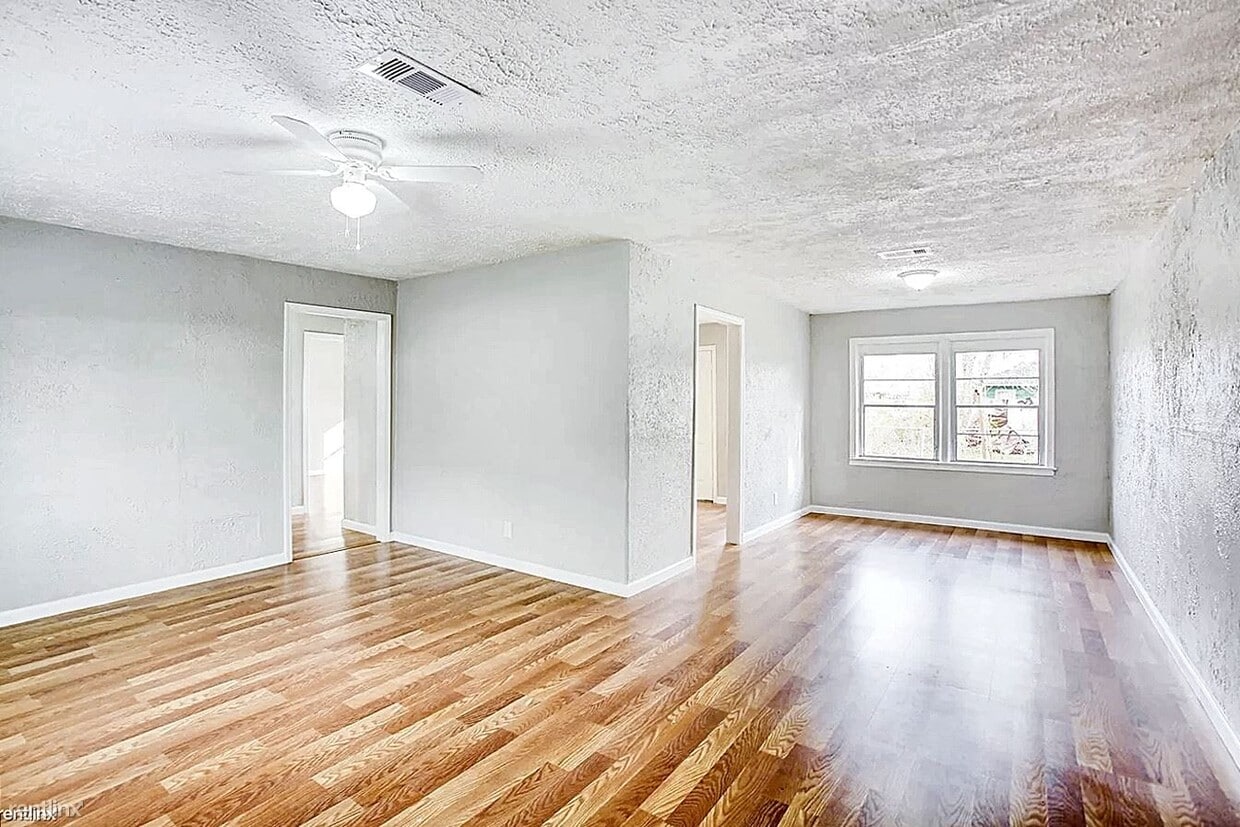 Foto del edificio - 3 br, 2 bath House - 5910 Southtown St