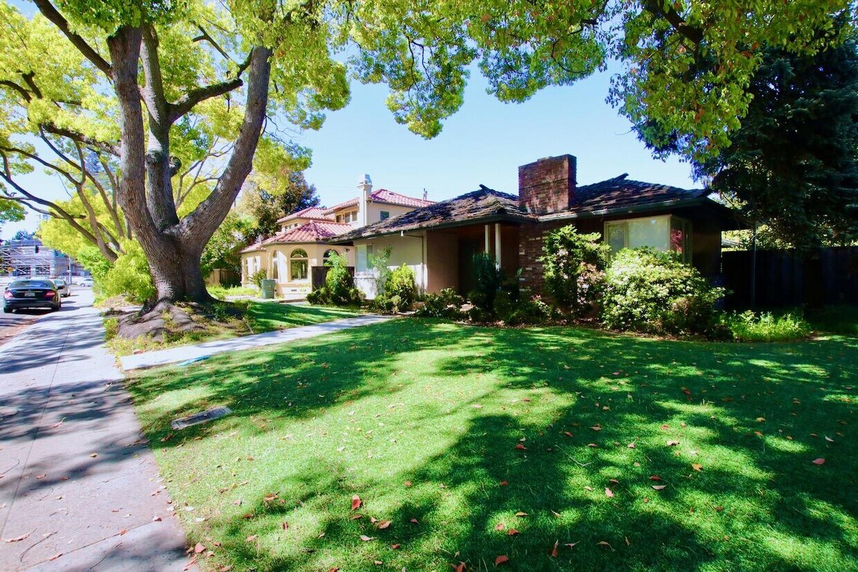 Foto principal - 1751 Newell Rd